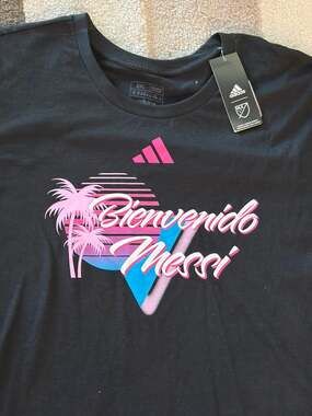 Adidas Inter Miami CF Lionel Messi 'Bienvenido' Graphic Short Sleeve T-Shirt